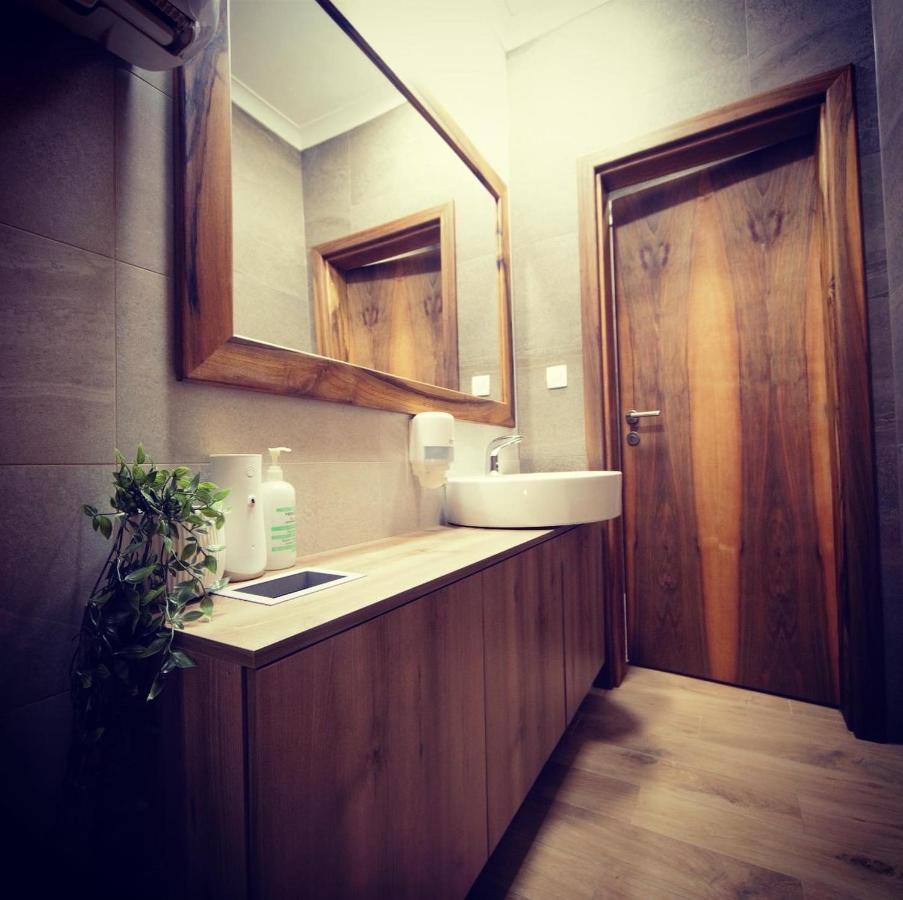 B&B Noce Zagreb Buitenkant foto